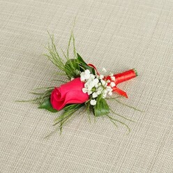 RED ROSE GROOM BUTTONHOLE